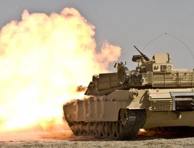 Βολές από άρμα μάχης M1A1 Abrams (βίντεο)